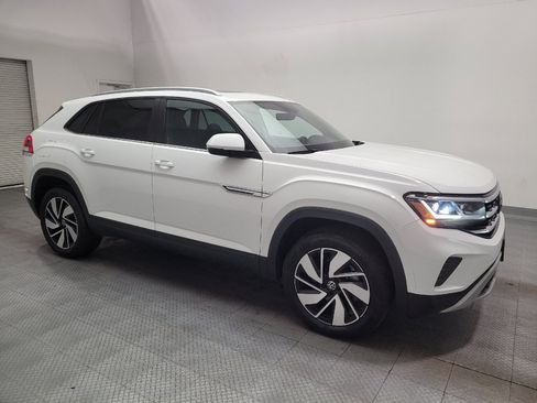 Used 2022 Volkswagen Atlas Cross Sport SE w/ Panoramic Sunroof Package AWD/4WD image 11