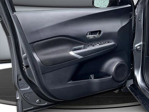 Used 2021 Nissan Kicks SV image 20