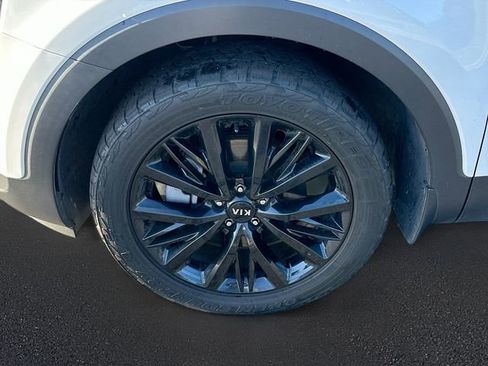 Used 2020 Kia Telluride SX w/ SX Prestige Package image 8