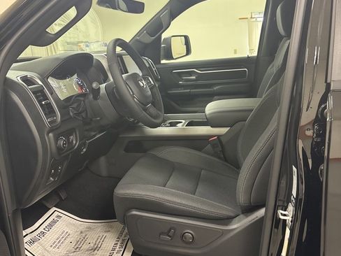 New 2026 RAM 1500 4x4 Crew Cab image 11