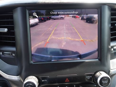 Used 2019 RAM 1500 Big Horn AWD/4WD image 45