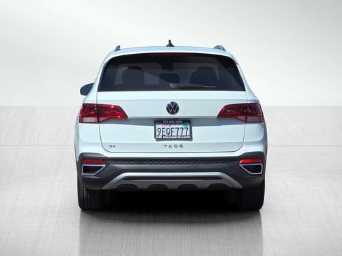 Used 2023 Volkswagen Taos SE FWD image 6