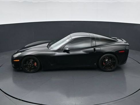Used 2006 Chevrolet Corvette Coupe RWD image 32