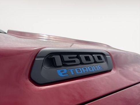 New 2026 RAM 1500 4x4 Crew Cab image 17