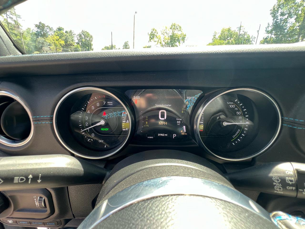 Used 2023 Jeep Wrangler Unlimited Rubicon 4xe w/ Cold Weather Group AWD/4WD image 15