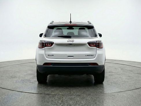 Used 2025 Jeep Compass Limited AWD/4WD image 7
