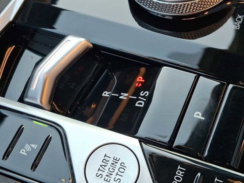 Certified 2024 BMW X5 xDrive40i w/ Premium Package image 16