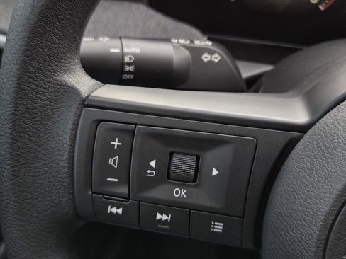 New 2026 Nissan Kicks SV image 24