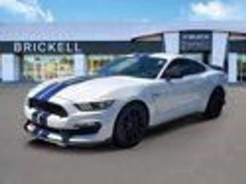 Used 2019 Ford Mustang Shelby GT350 w/ Technology Package image 32