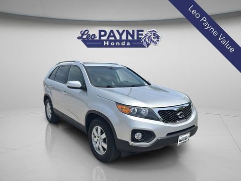 Used 2012 Kia Sorento LX w/ Convenience Pkg FWD image 1