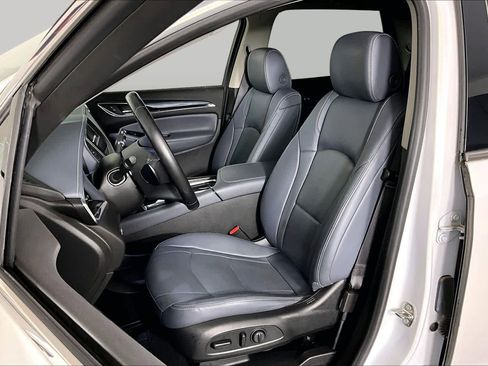 Used 2019 Buick Enclave Essence w/ Trailering Package, 5000 lbs. FWD image 8