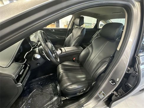 Used 2023 Genesis G80 2.5T image 13