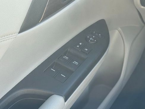 Used 2017 Honda Accord EX-L image 32