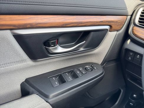 Used 2018 Honda CR-V EX image 11
