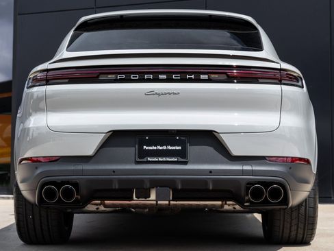 Certified 2026 Porsche Cayenne Coupe image 10