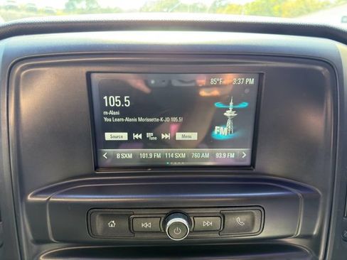 Used 2018 Chevrolet Silverado 1500 Custom w/ Custom Value Package AWD/4WD image 20