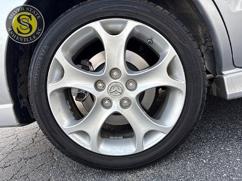 Used 2009 MAZDA MAZDA5 Touring image 8