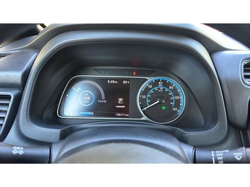 Used 2025 Nissan Leaf S FWD image 34