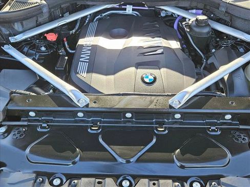 Used 2024 BMW X5 sDrive40i w/ M Sport Package RWD image 23