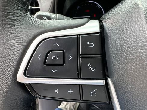 Certified 2023 Toyota Sienna XLE AWD/4WD image 41