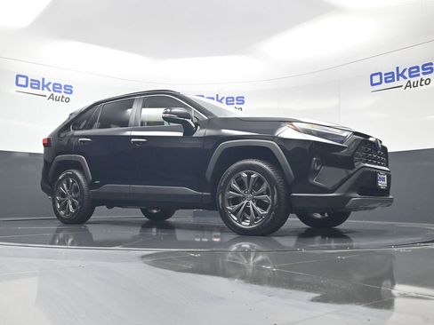 Used 2023 Toyota RAV4 Limited AWD/4WD image 40