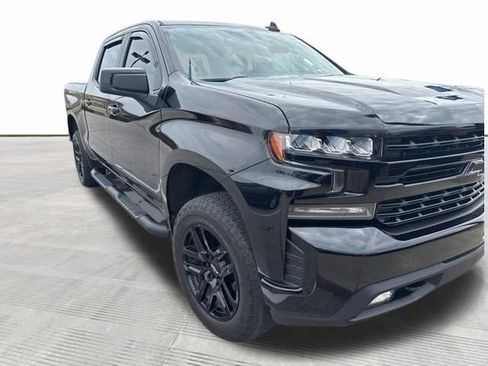 Used 2022 Chevrolet Silverado 1500 LT Trail Boss AWD/4WD image 2