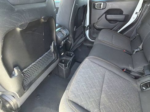 Used 2026 Jeep Gladiator Mojave AWD/4WD image 24