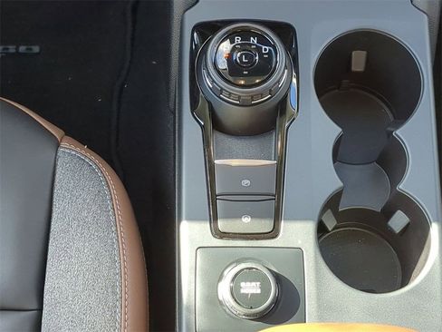 Used 2024 Ford Bronco Sport Outer Banks w/ Tech Package image 17