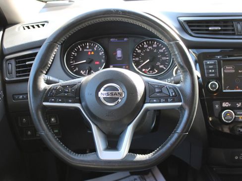 Used 2018 Nissan Rogue SL image 28