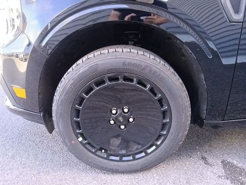 New 2026 Ford Maverick Lobo image 10