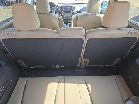 Used 2021 Honda Pilot Touring image 22