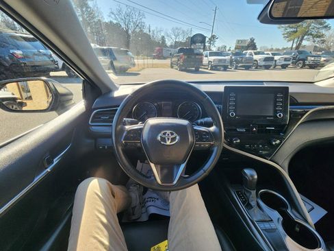 Used 2024 Toyota Camry SE image 15