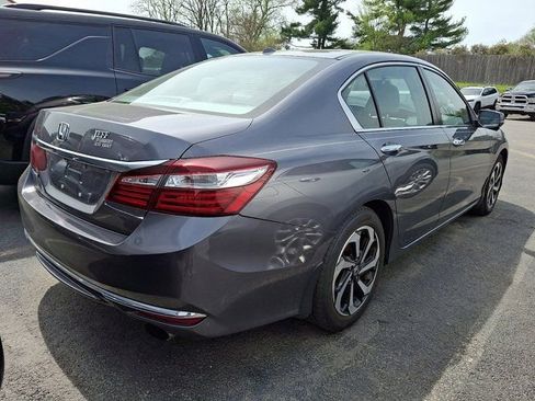 Used 2017 Honda Accord EX-L image 8