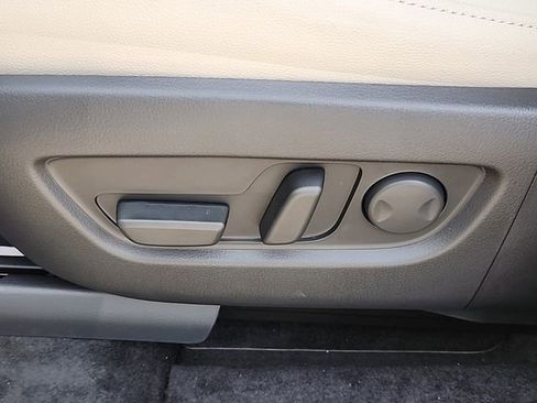 Certified 2025 MAZDA CX-90 Plug-In Hybrid w/Premium Sport image 10