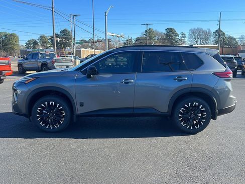 New 2026 Nissan Rogue SV image 8