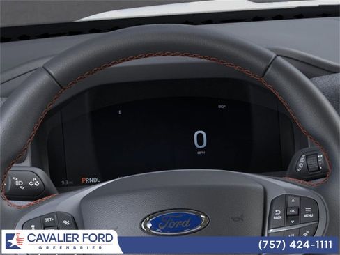 Used 2025 Ford Explorer Active w/ Active Comfort Package image 13