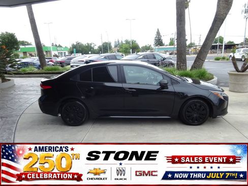 Used 2022 Toyota Corolla LE FWD image 8