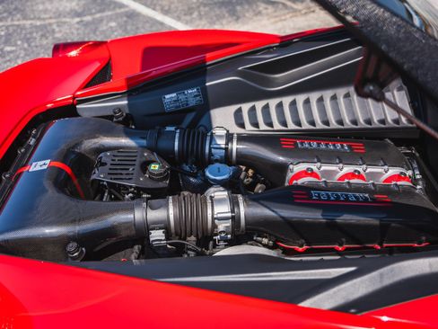 Used 2015 Ferrari 458 Speciale Coupe RWD image 91
