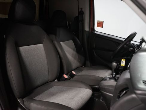 Used 2018 RAM ProMaster City Tradesman SLT w/ Lights & Wheels Group image 24