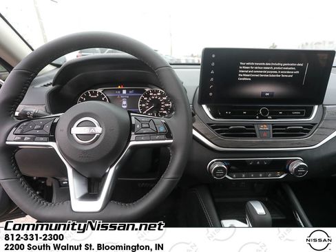 New 2025 Nissan Altima 2.5 SL image 11