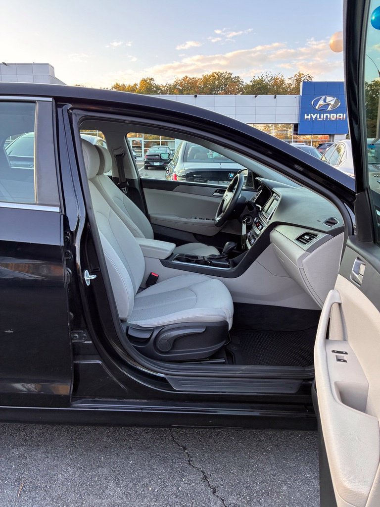 Used 2018 Hyundai Sonata SE FWD image 20