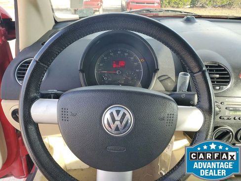 Used 2006 Volkswagen Beetle Convertible w/ Package 2 image 25