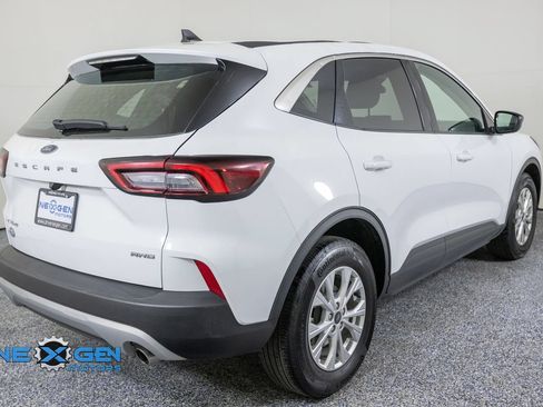 Used 2023 Ford Escape Active AWD/4WD image 7