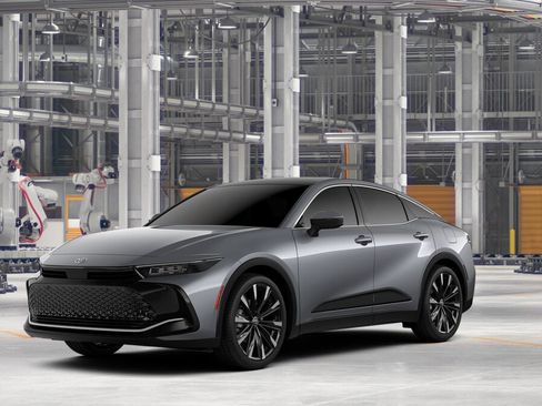 New 2026 Toyota Crown Platinum AWD/4WD image 1