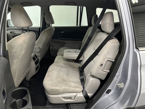 Used 2018 Honda Pilot LX image 21