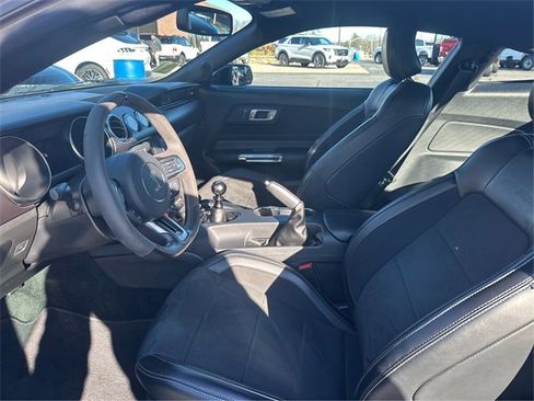 Used 2016 Ford Mustang Shelby GT350 w/ Technology Package image 9