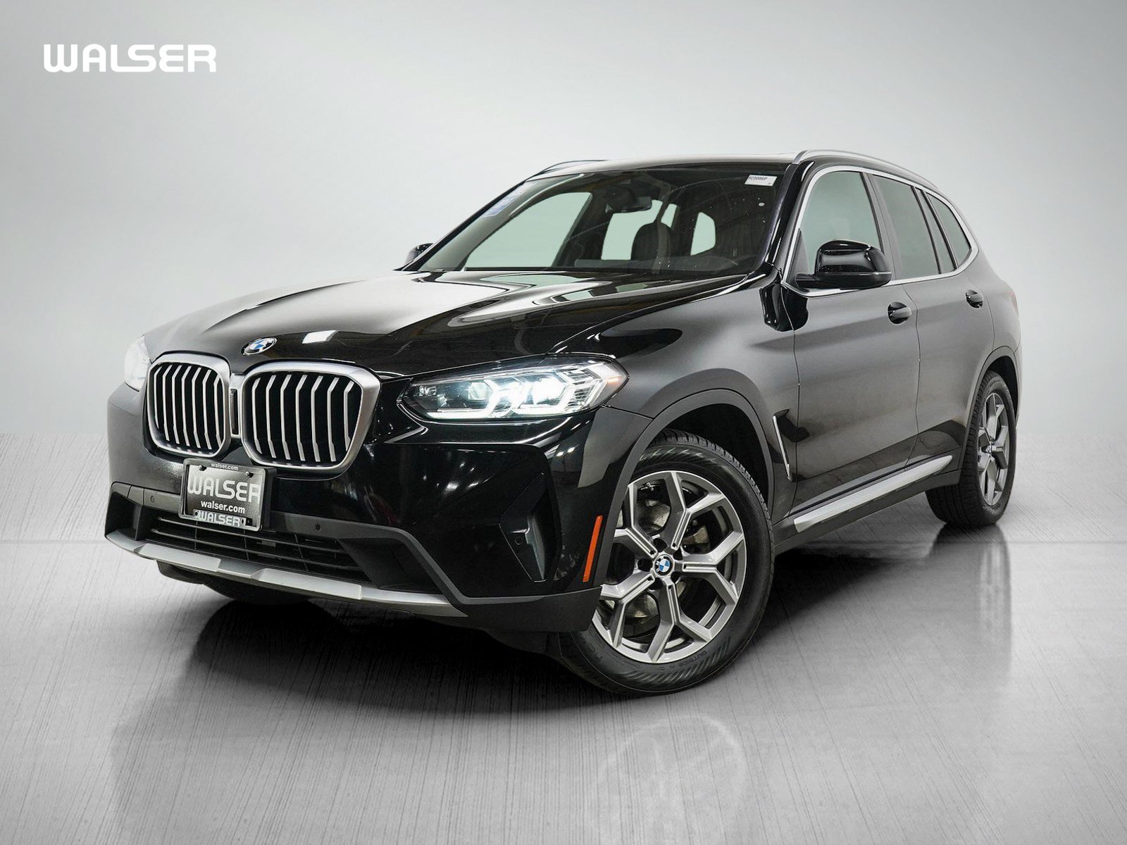 Used 2024 BMW X3 xDrive30i AWD/4WD image 1