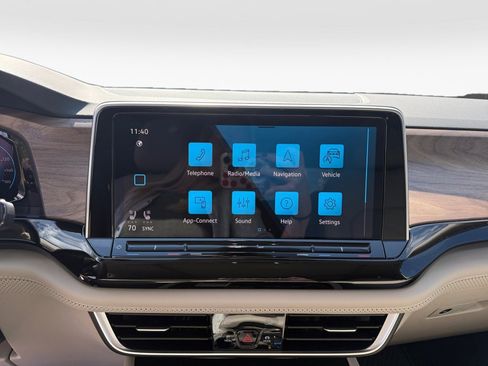 New 2026 Volkswagen Atlas SE image 17