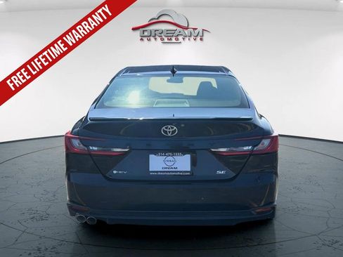 Used 2025 Toyota Camry SE FWD image 10