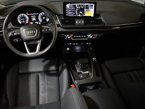 Certified 2025 Audi Q5 2.0T Premium Plus w/ Premium Plus Package image 12